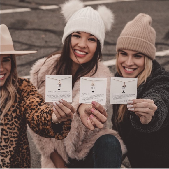 Bryan Anthonys 'Tribe' Necklace Rose Gold - Picture 3 of 8